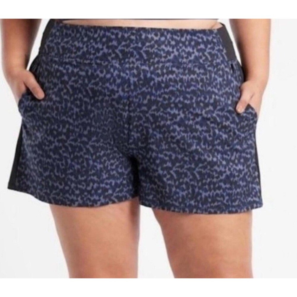 Athleta Brooklyn Printed Shorts,women  Size 24,black Gray,46 Inch Waist
